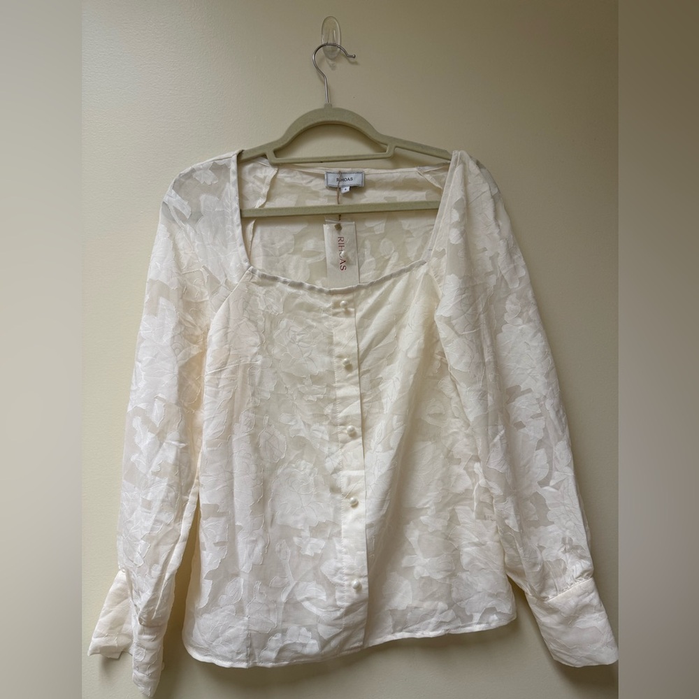 NWT; 🌼RIHOAS Cream Floral Blouse🌼